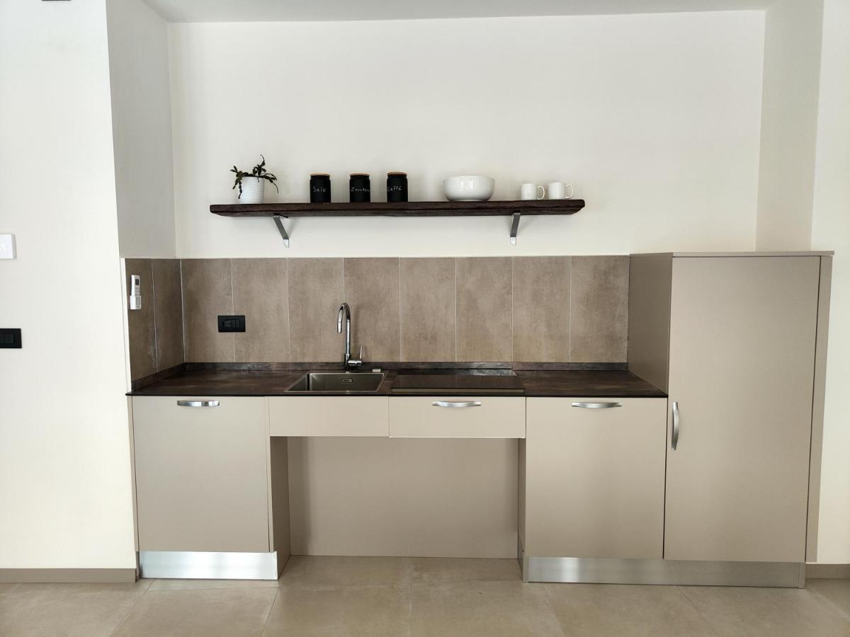 Ferienwohnung Domus Acaja Pinerolo Exterior foto
