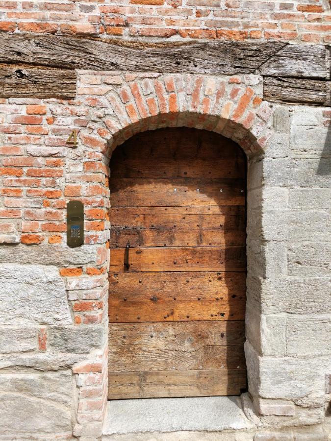 Ferienwohnung Domus Acaja Pinerolo Exterior foto