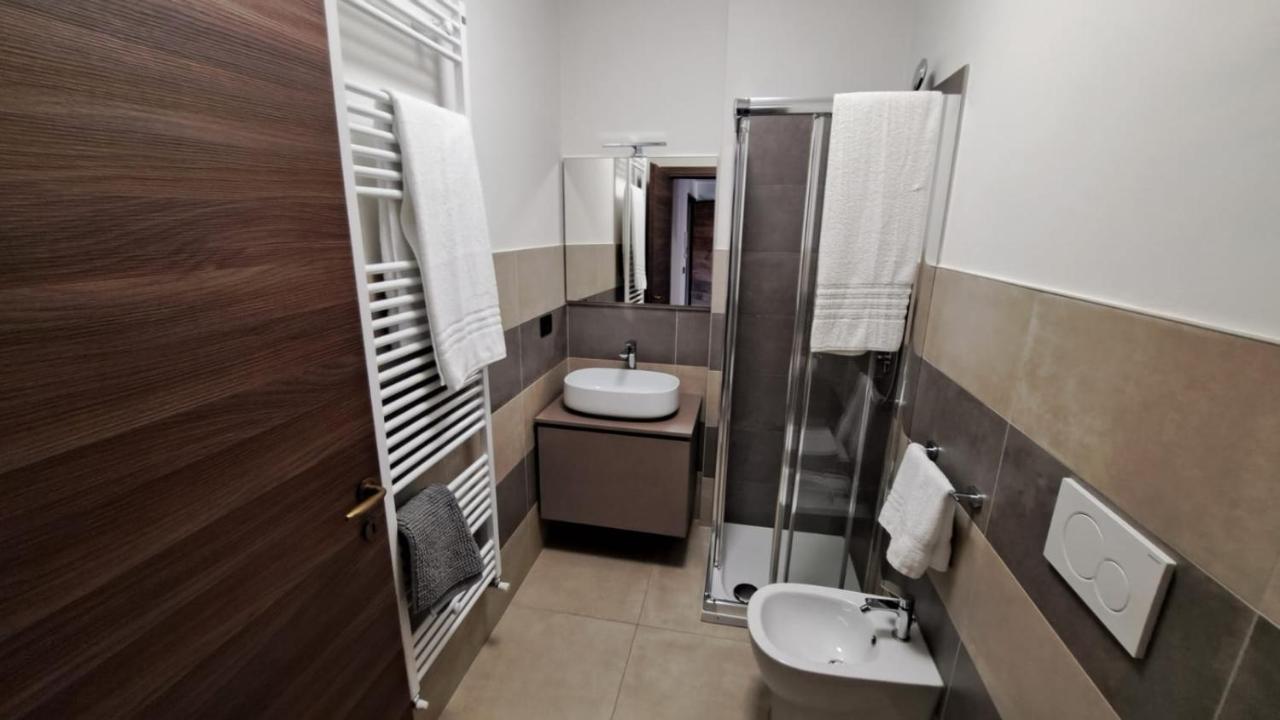 Ferienwohnung Domus Acaja Pinerolo Exterior foto